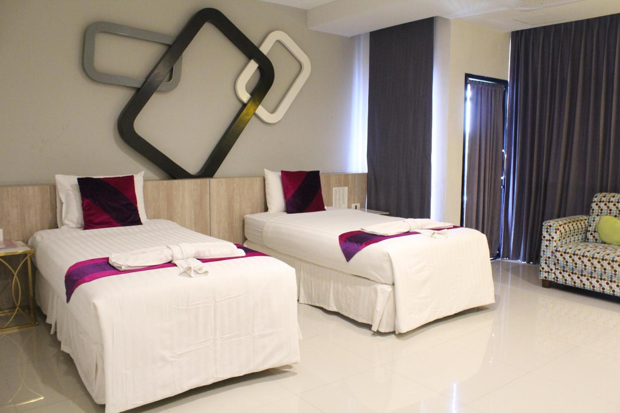 Hotel Phitsanulok United Esterno foto
