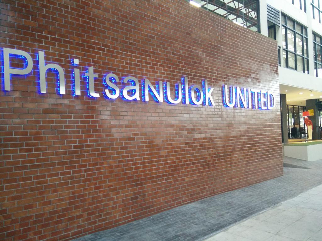 Hotel Phitsanulok United Esterno foto